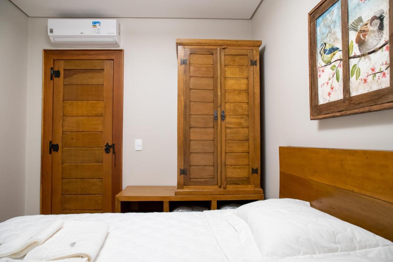 Espaco 250 - Apto Mobiliado, 3 Quartos, Sendo Uma Suite, Banheiro Social, Cozinha Completa, Sala De Estar, Ar Condicionado, Tv E Internet Tiradentes Exteriör bild
