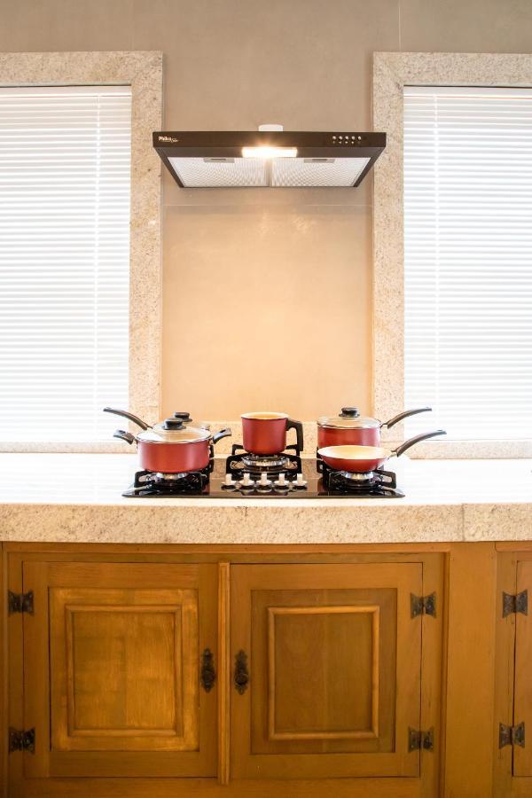 Espaco 250 - Apto Mobiliado, 3 Quartos, Sendo Uma Suite, Banheiro Social, Cozinha Completa, Sala De Estar, Ar Condicionado, Tv E Internet Tiradentes Exteriör bild